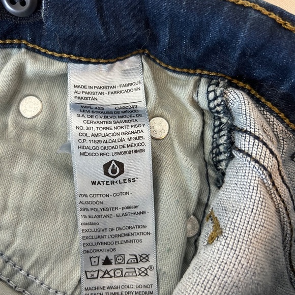 Girl's Levi Athletic Straight Regular Jeans | Size 6 - Picture 6 of 7